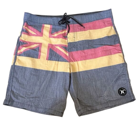 Hurley ~ Mens Gray and Red Board Shorts with Hawaiian Flag Design ~ size 36 - Picture 1 of 10